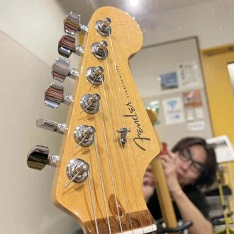 ギター紹介】Fender Stratocaster American Deluxe｜ナ〆ナナメ