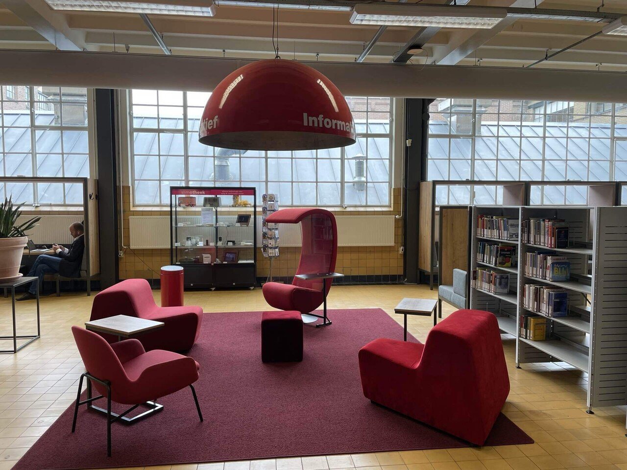 🌷オランダの図書館はオシャレ。|chamee 💐オランダワーホリ 🌷オランダの図書館はオシャレ。|chamee 💐オランダワーホリ