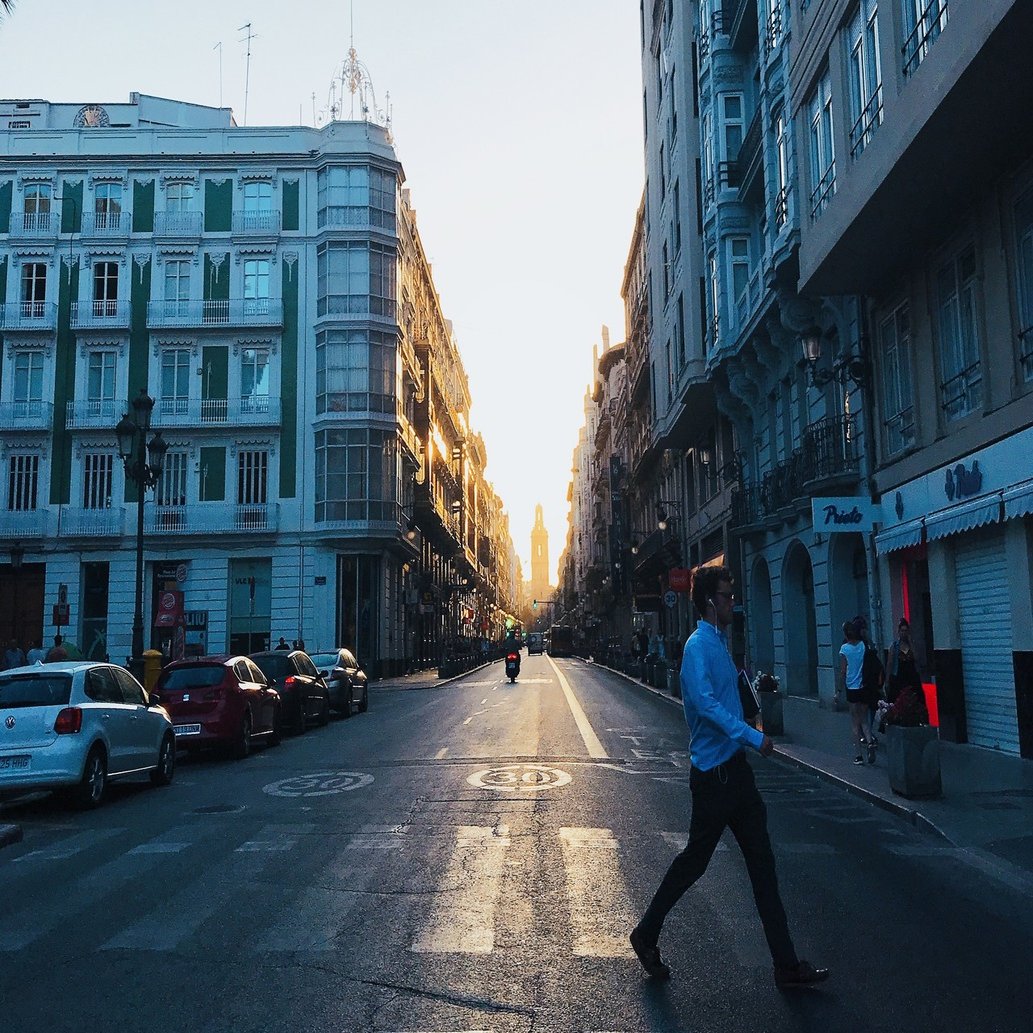 スペインの街バレンシアが住むのに最高の理由を語りたい という飼い主さんの話 旅するチキン Note