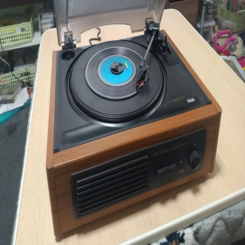 アンティークレコードプレーヤー！！｜まいけるKOBA