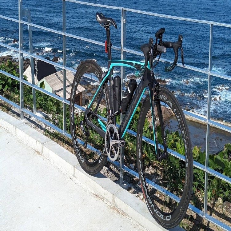 ロードバイクにお金をかければかけるほど必ず幸せになれる、、、わけ