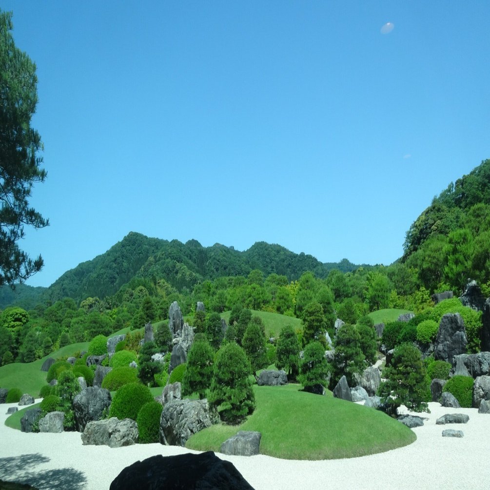 アートポスター：８２飛び石とアガパンサスのある庭園 アートポスター：82飛び石とアガパンサスのある庭園 庭自慢の美術館