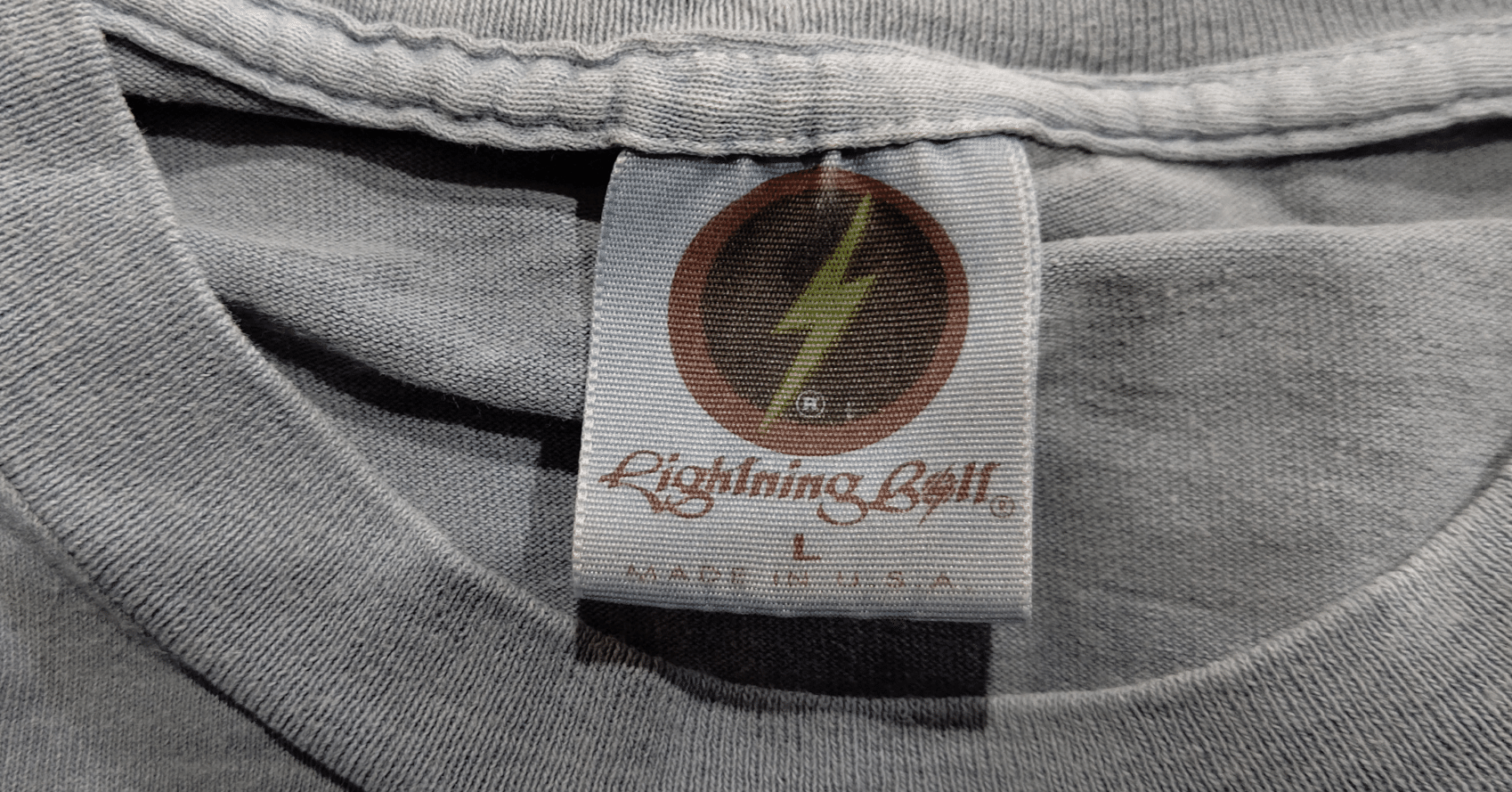 ヴィンテージ・ライトニングボルト 🏄🏽‍♂️ライトニングボルト⚡のTシャツ🌊をレスキューした💖MADE IN