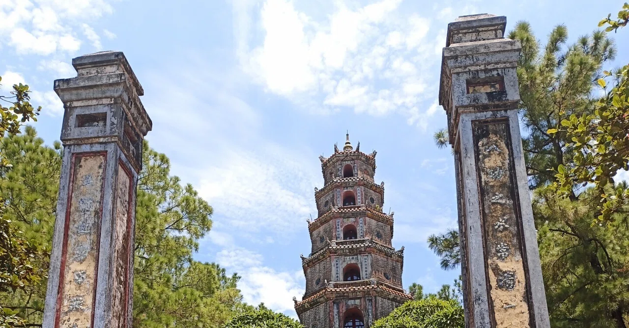 2022.08.14 天姥寺 / Chùa Thiên Mụ｜Sousaphone