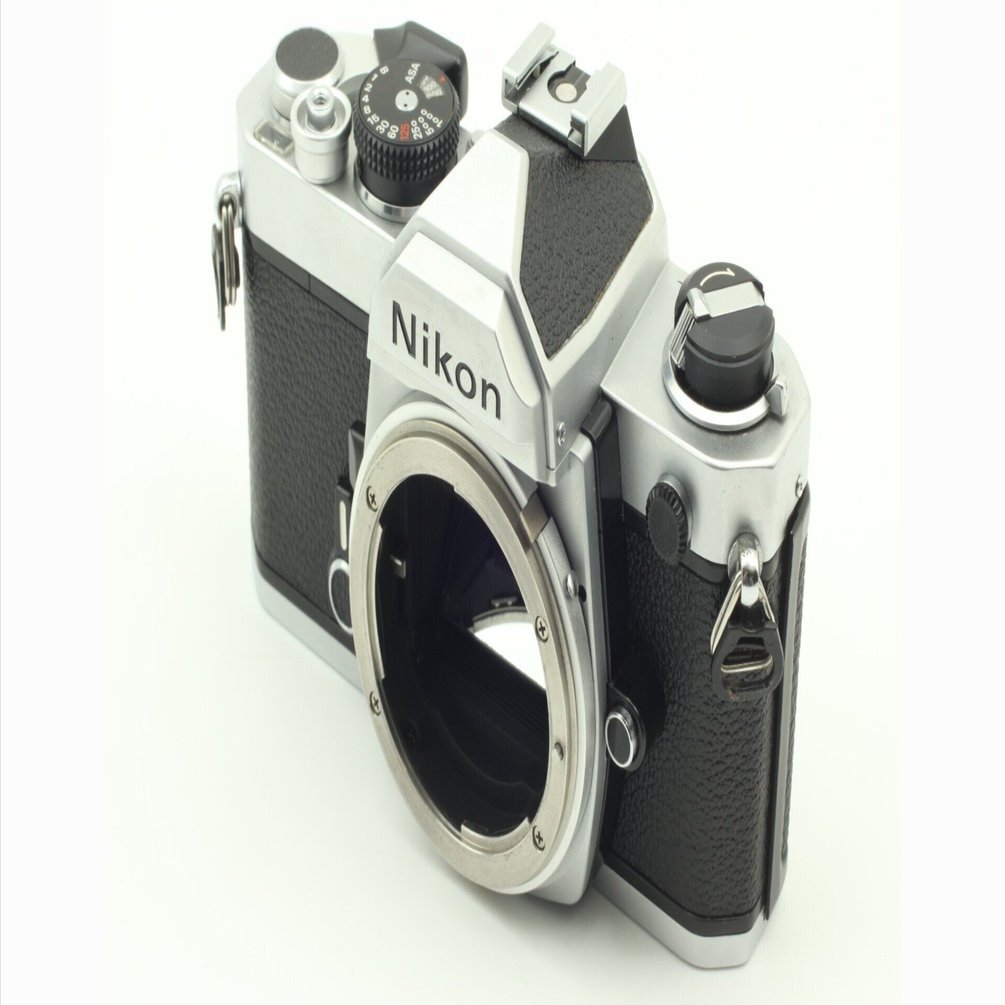 Nikon FMの分解｜フィルムカメラ修理のアクアカメラ