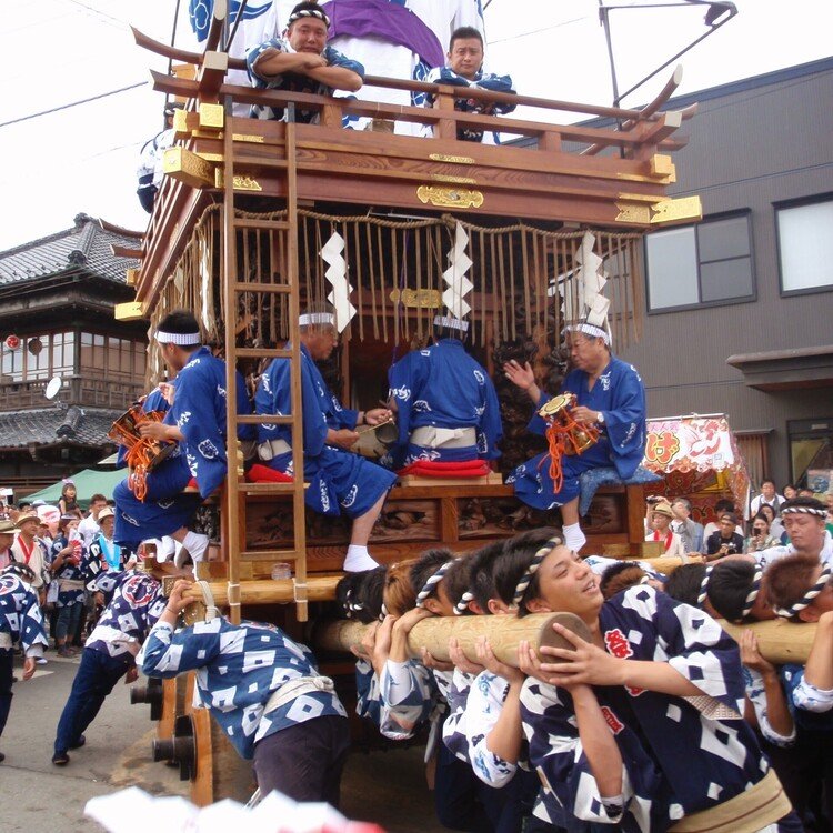 週末に行きたいお祭り

https://j-matsuri.com/sawara/
水郷の町、佐原の中を「佐原囃子」を響かせて山車が進む。江戸時代の風情を今に残す伝統の祭。
#千葉県
#香取市
#7月
#まつりとりっぷ #日本の祭 #japanese_festival #祭 #祭り #まつり #祭礼 #festival #旅 #travel #Journey #trip #japan #ニッポン #日本 #祭り好き #お祭り男 #祭り好きな人と繋がりたい #日本文化 #伝統文化 #伝統芸能 #神輿 