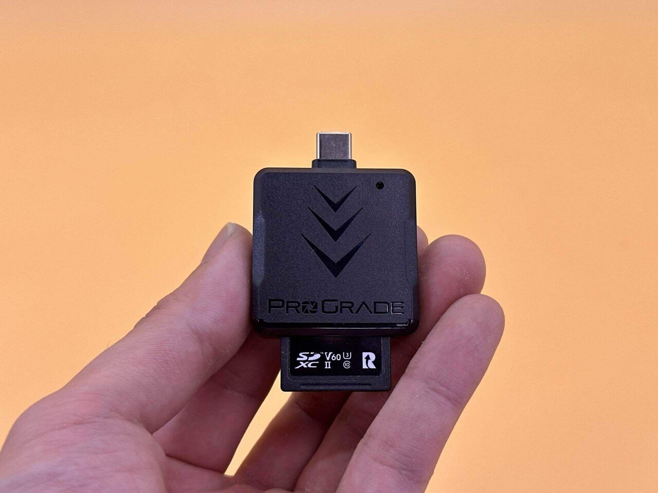 散財日記】大切なα7CRを長く使い続けるために!筆者が購入した 散財日記】大切なα7CRを長く使い続けるために!筆者が購入した