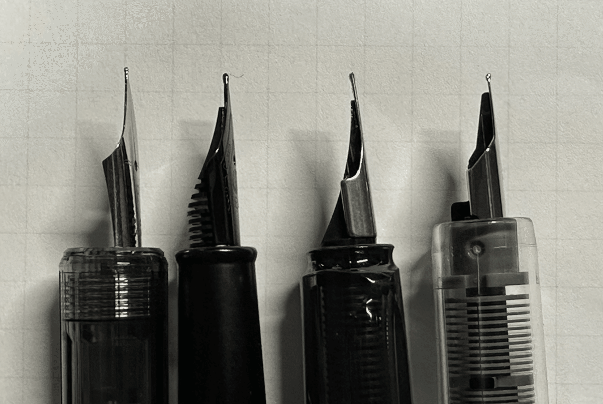 送料無料 明治期 中国伝説人物「苗龍」粉彩皿『大阪嶋津』在銘 【公式