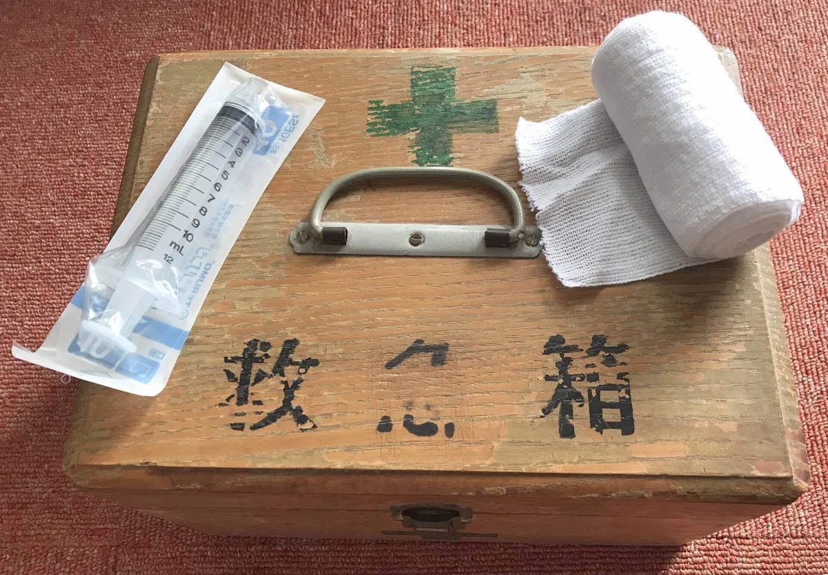 昭和の薬箱(当時物です)｜一人クリニック商店
