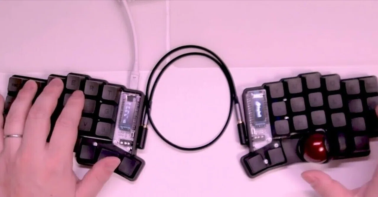 Keyball44 HHKB Studio仕様　テンティングあり HHKB Studio を購入するか、Keyball44にするか検討中｜Gadge310