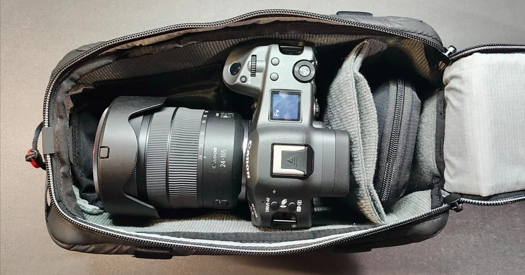 KIRAC 様Canon EOS80D レンズ、カメラバッグ デジタル一眼レフ KIRAC 様Canon EOS80D レンズ、カメラバッグ デジタル一眼レフ