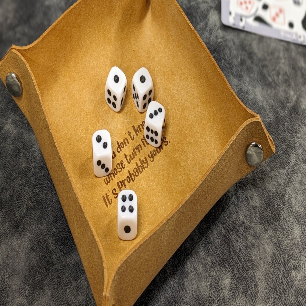 ボードゲームグッズ】レザーダイストレイ(ボドゲ名言入り)を販売開始