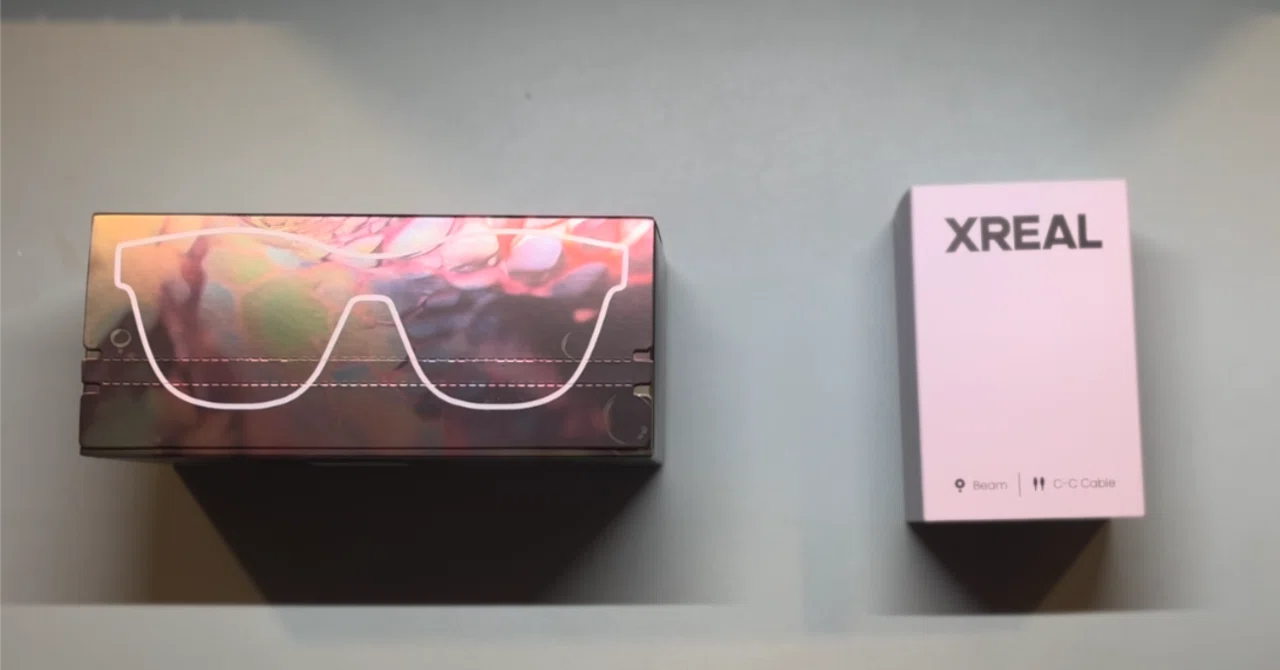 第7話:未来と共に。XREAL Air 2 Pro+ Beam＋iPhone15｜もりっぴぃ