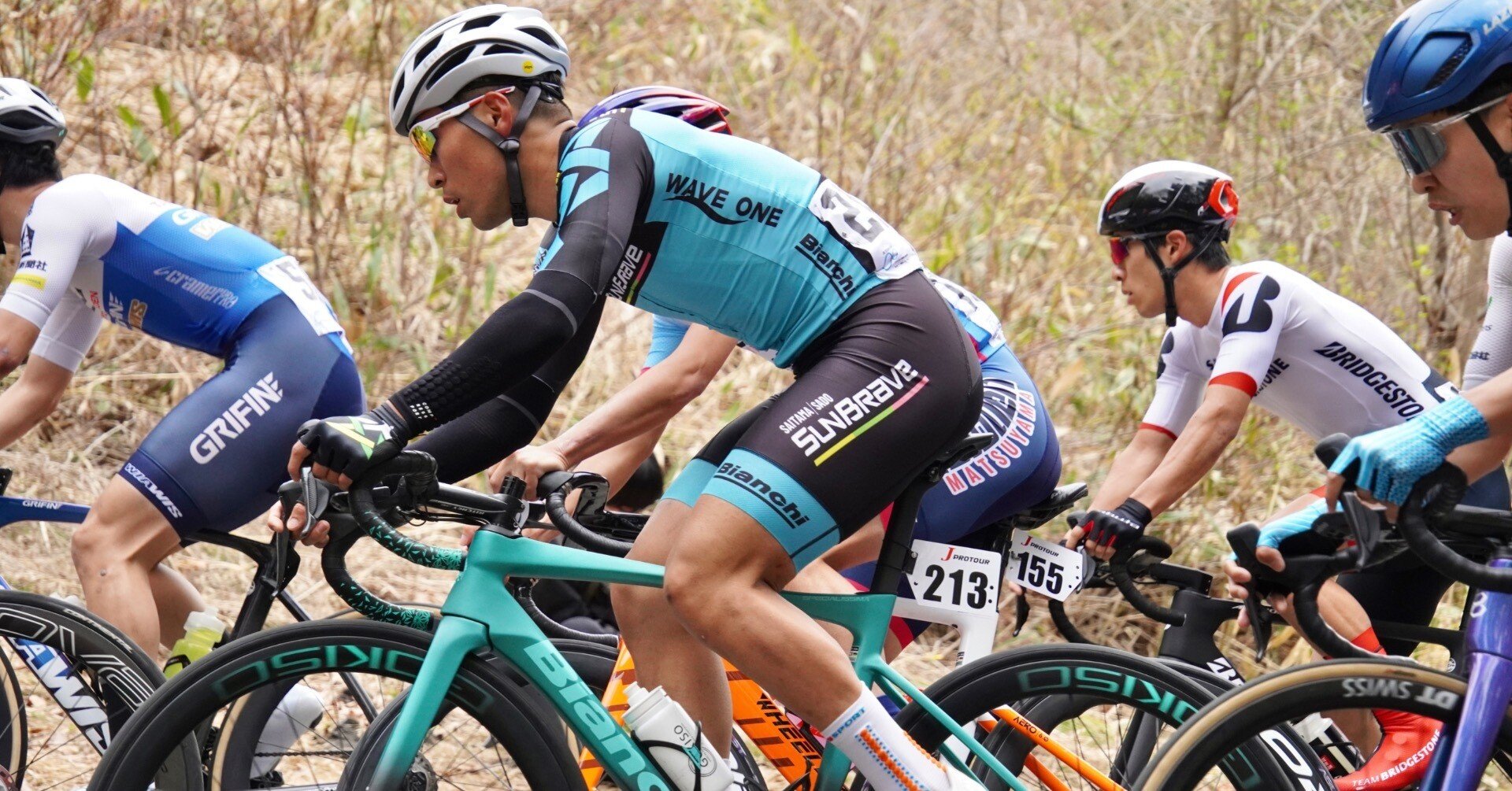 お知らせ】レーサーパンツ受注販売開始！！｜チームユーラシア - iRCタイヤ