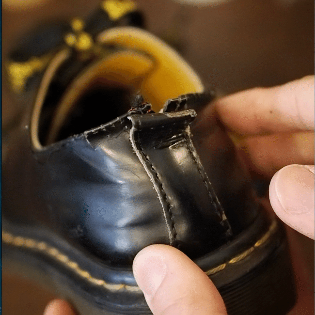 ボロボロのドクターマーチンをサボサンダルにリメイクしました｜HOLO