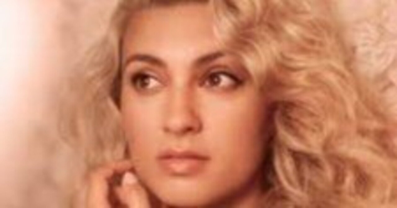 Tori Kelly トリー・ケリー直筆サイン入り写真 TORI KELLY POP SINGER SIGNED AUTOGRAPHED AUTHENTIC 8X10
