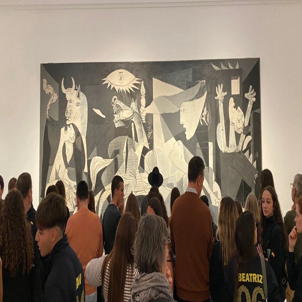 スペイン旅】ピカソの名画ゲルニカ鑑賞と、首都マドリードの街。｜桜