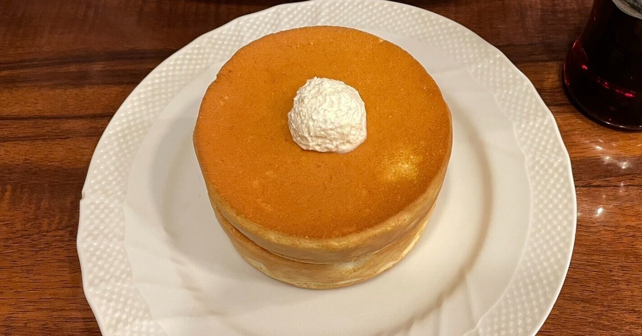 スワロフスキー【美味しいケーキが焼けたよ♪】 スワロフスキー【美味しいケーキが焼けたよ♪】 - メルカリ