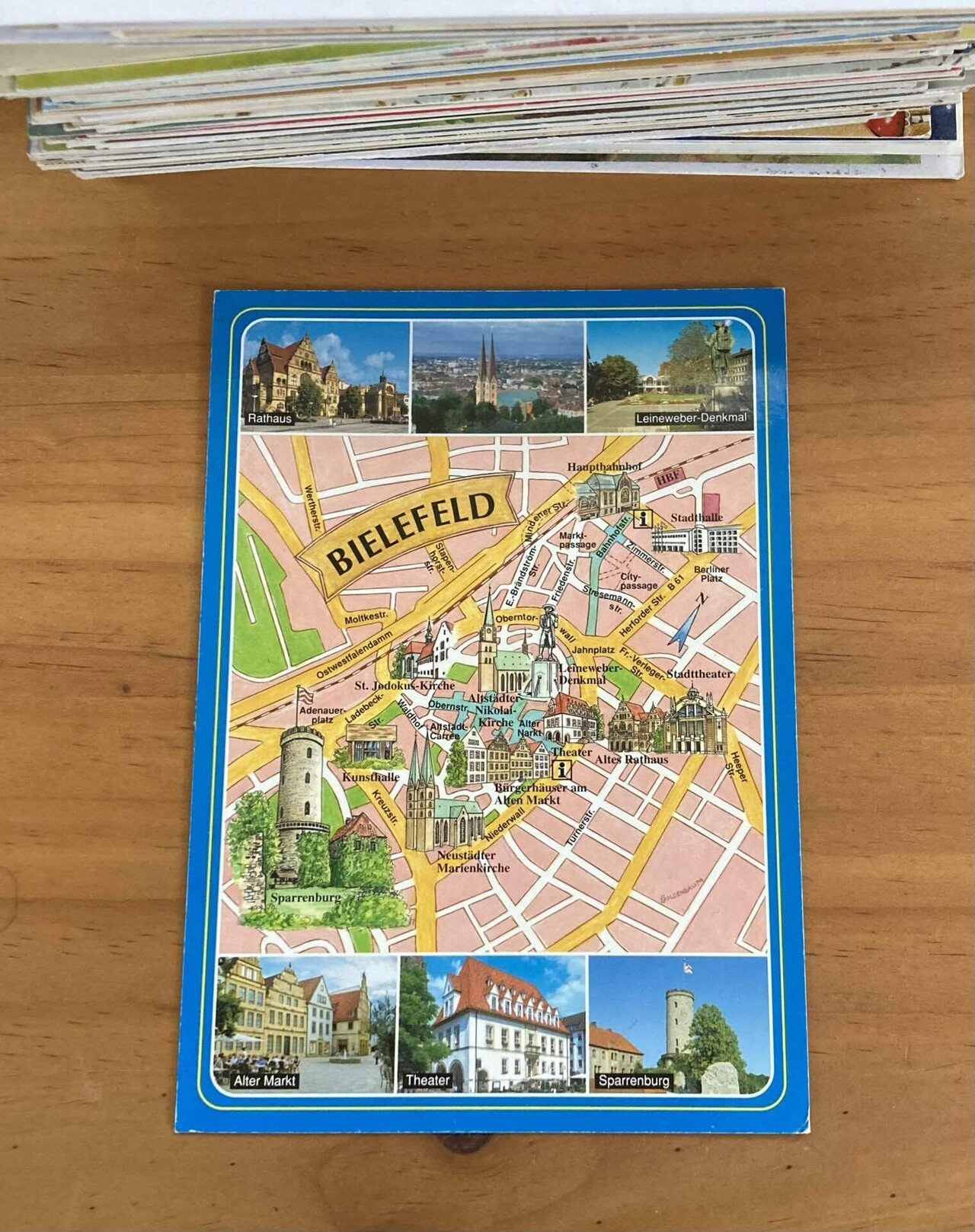 Postcrossing で届くマップカード（地図のポストカード）で世界旅行