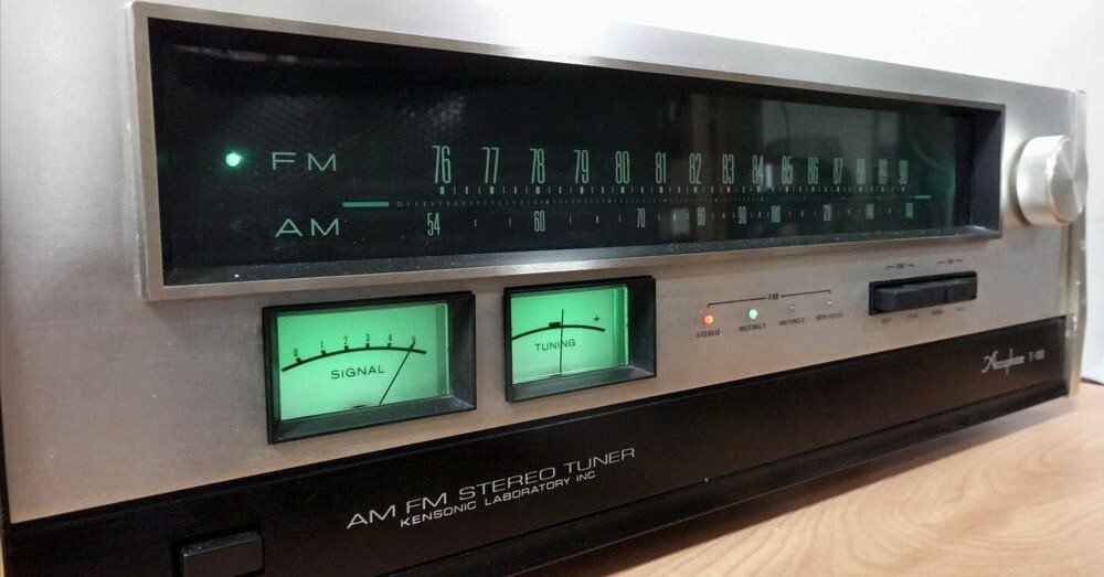 M7864 Accuphase FM/AMステレオチューナー T-100 M7864 Accuphase FM/AMステレオチューナー T-100 M7864 Accuphase FM