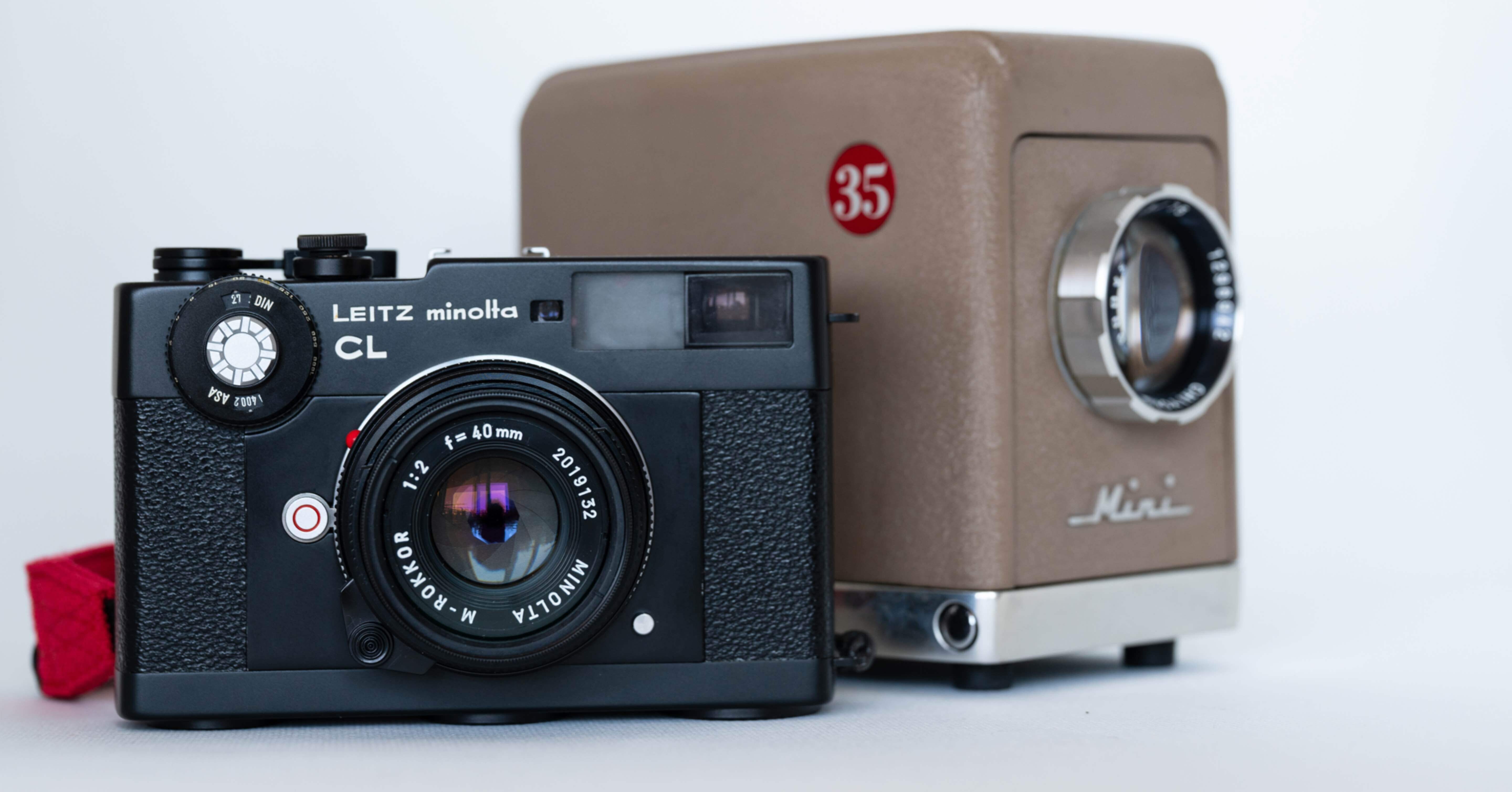 スライドプロジェクターで楽しむ｜フランコ・本棚