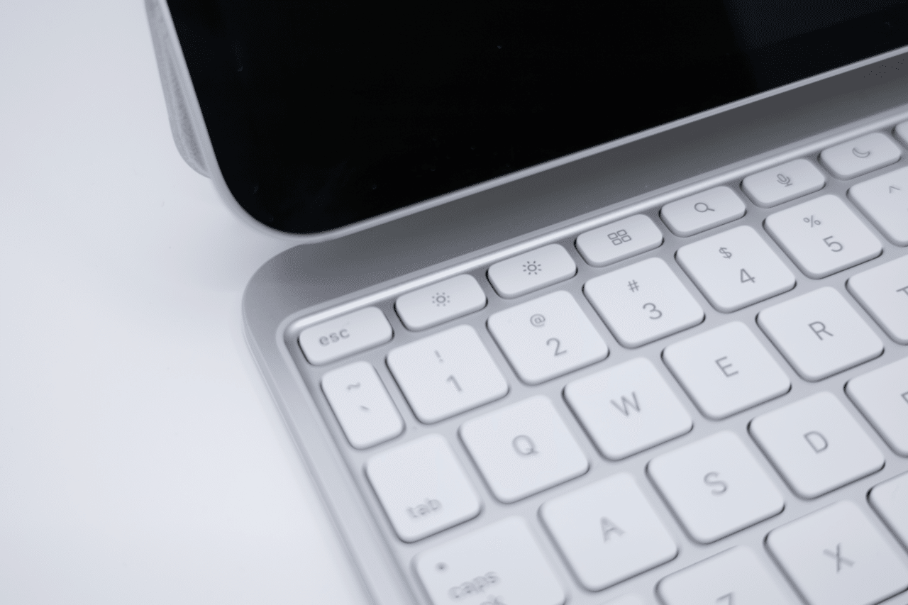 新しいiPad Pro用Magic Keyboardプチレビュー / サンデーAFJ 2024年6月