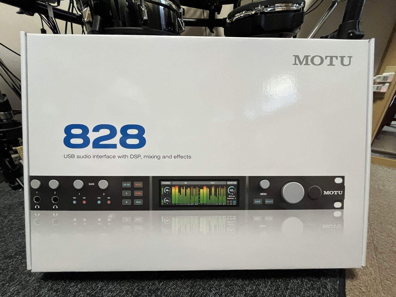 MOTU 828｜Oh-Siri