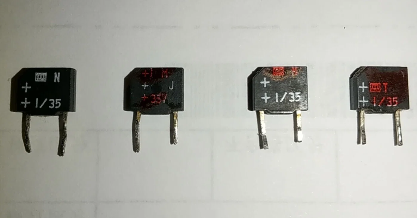 TA-E86が故障、修理しました。タンタルコンデンサー編｜武蔵小山 BAR Gray