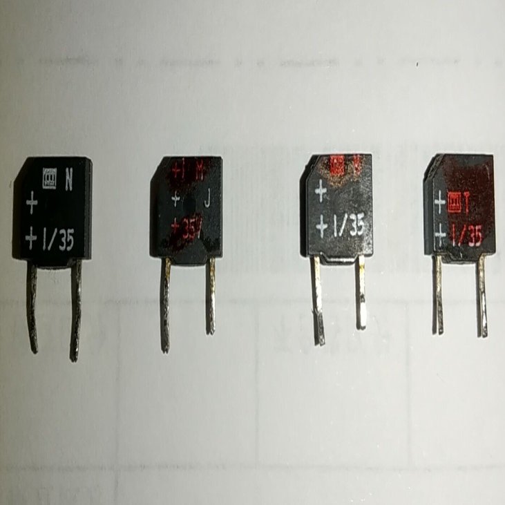 TA-E86が故障、修理しました。タンタルコンデンサー編｜武蔵小山 BAR Gray