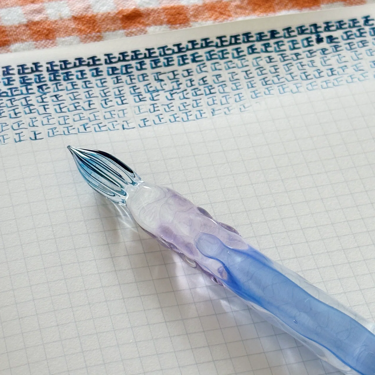 ガラスペン230本ぶんの「正」の字を集めたはなし。｜みねのもみぢば