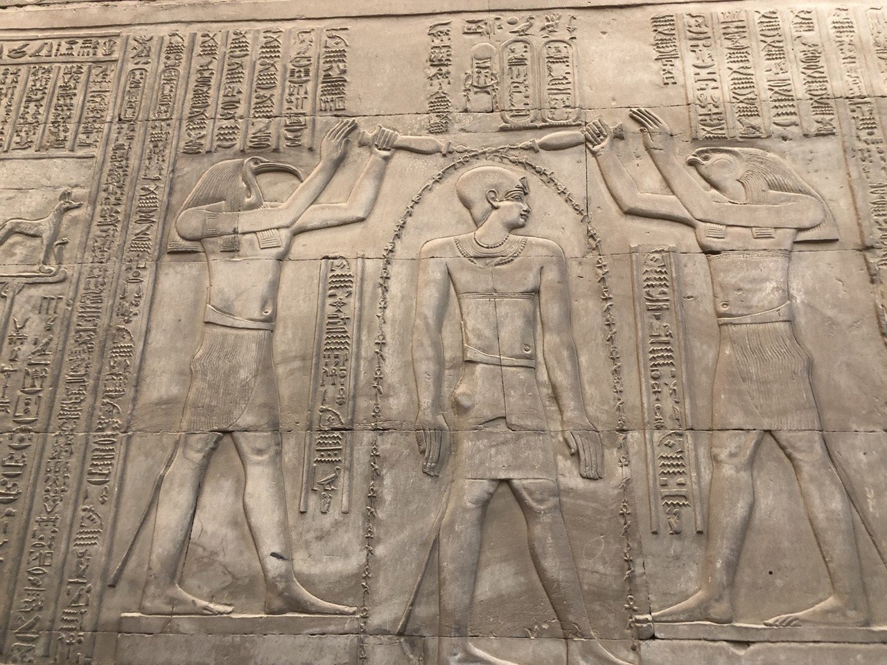 エジプトの旅 コムオンボ神殿 イシス神殿 アスワン地区巡り ステラ薫子 Note