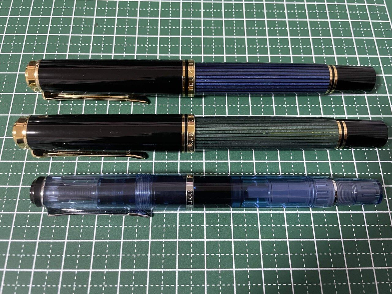 Pelikan M205 万年筆 14K 585 青ストライプ 訳あり Pelikan M205 万年筆 14K 585 青ストライプ 訳あり（万年筆