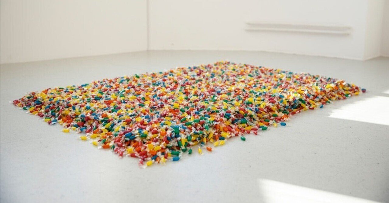 意訳】フェリックス・ゴンザレス＝トレス：特定の形を持たない特定の