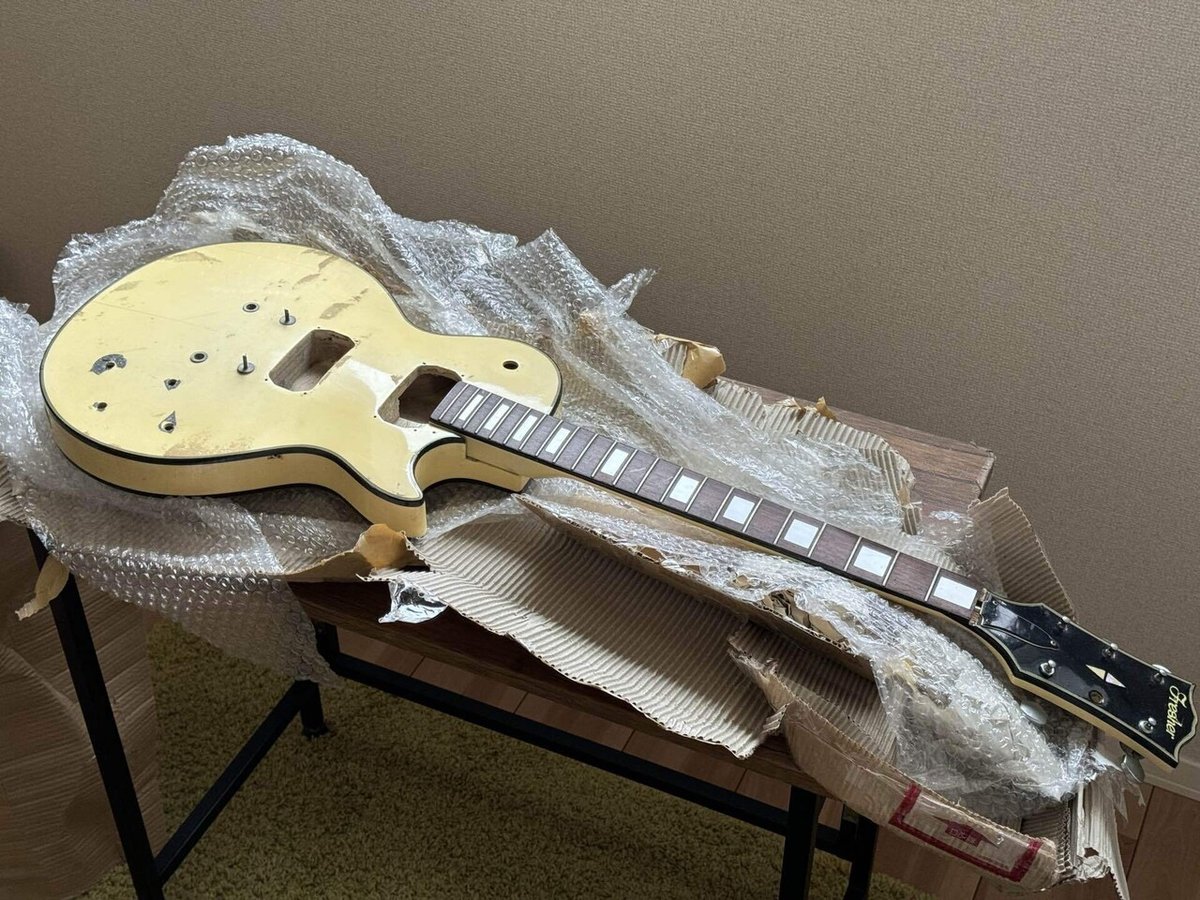 Fresher フレッシャー エレキギター レスポールタイプ 初期ロゴ  