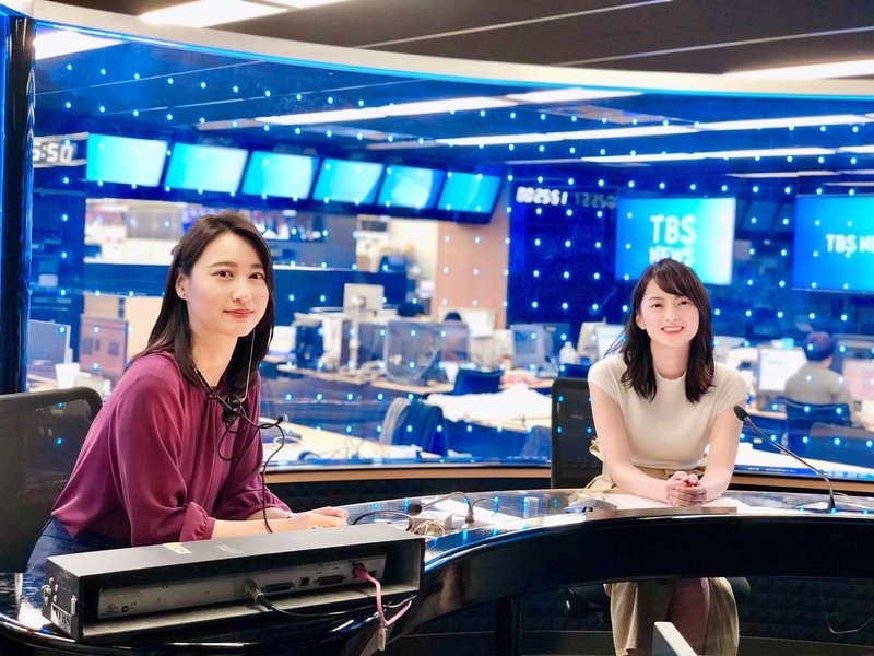 放送中 はスタッフも緊張 ニュース デザインの舞台裏 ニュースが少しスキになるノート From Tbs Note 放送中 はスタッフも緊張 ニュース デザインの舞台裏 ニュースが少しスキになるノート From Tbs Note