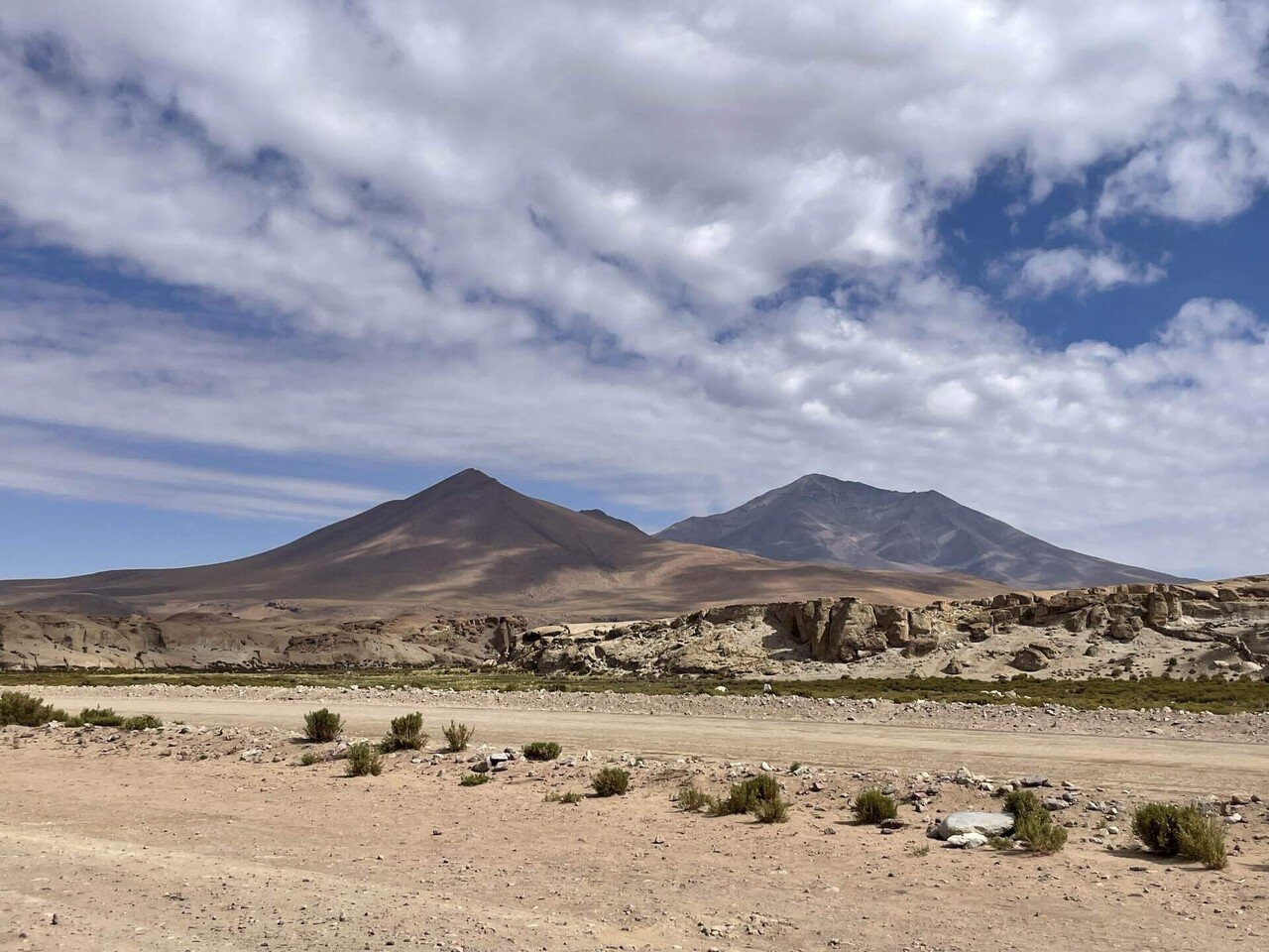 南米逃亡19日目🇨🇱〜ボリビアからチリへ陸路国境越え|くまのすけ 南米逃亡19日目🇨🇱〜ボリビアからチリへ陸路国境越え|くまのすけ