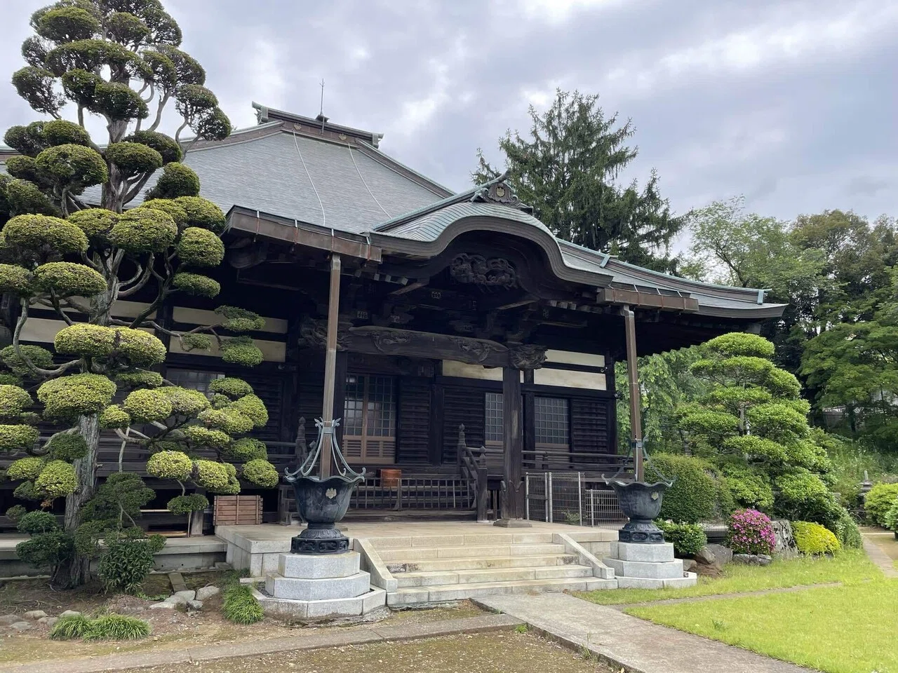 八王子市散田町にある新覚寺に｜門田和雄
