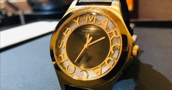 新品　MARC BY MARC JACOBS 時計 シルバー　電池無し 新品 MARC BY MARC JACOBS 時計 シルバー 電池無し 電池なしマーク