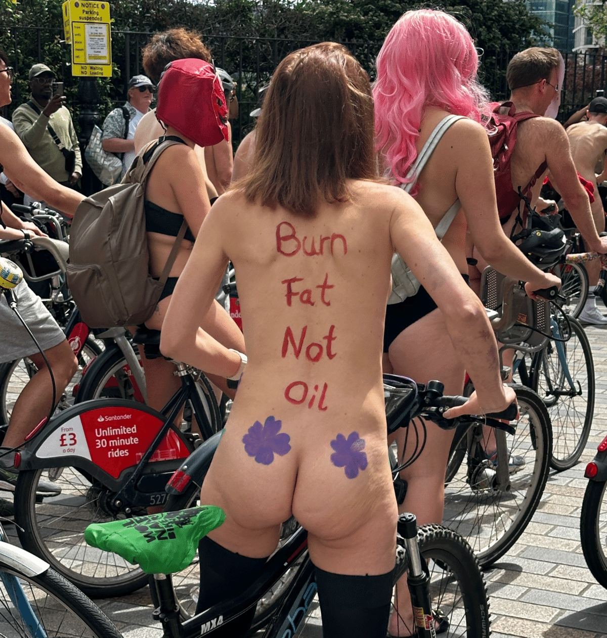 自転車　裸 