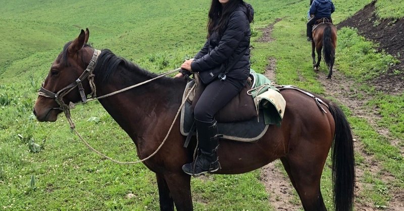 乗馬初心者が馬に憧れてキルギスで騎馬トレッキングをした話・前編〜チョンケミン村