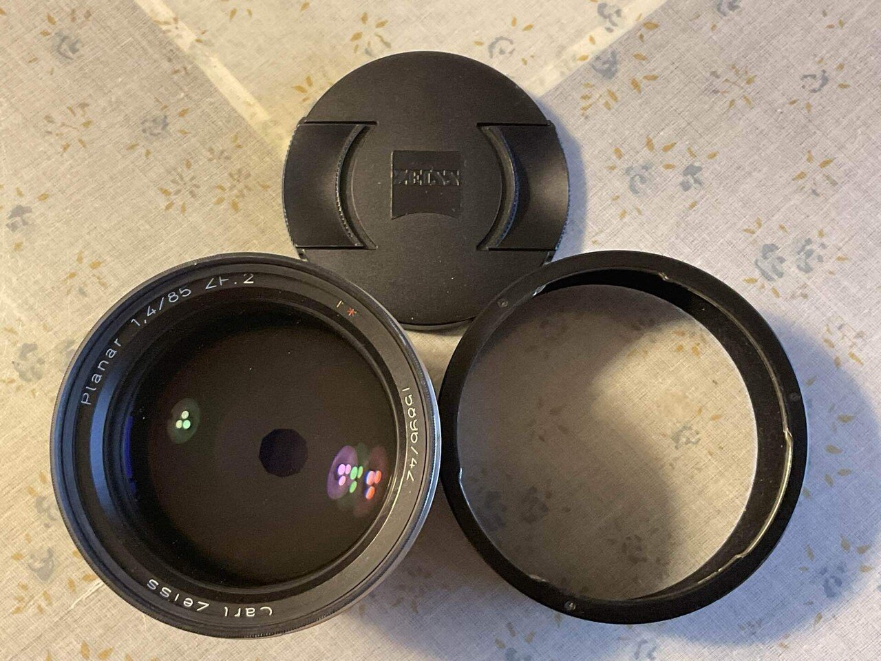 美しく明るいレンズ カールツァイス/コシナ Planar 85mm F1.4 美しく明るいレンズ カールツァイス/コシナ Planar 85mm F1.4