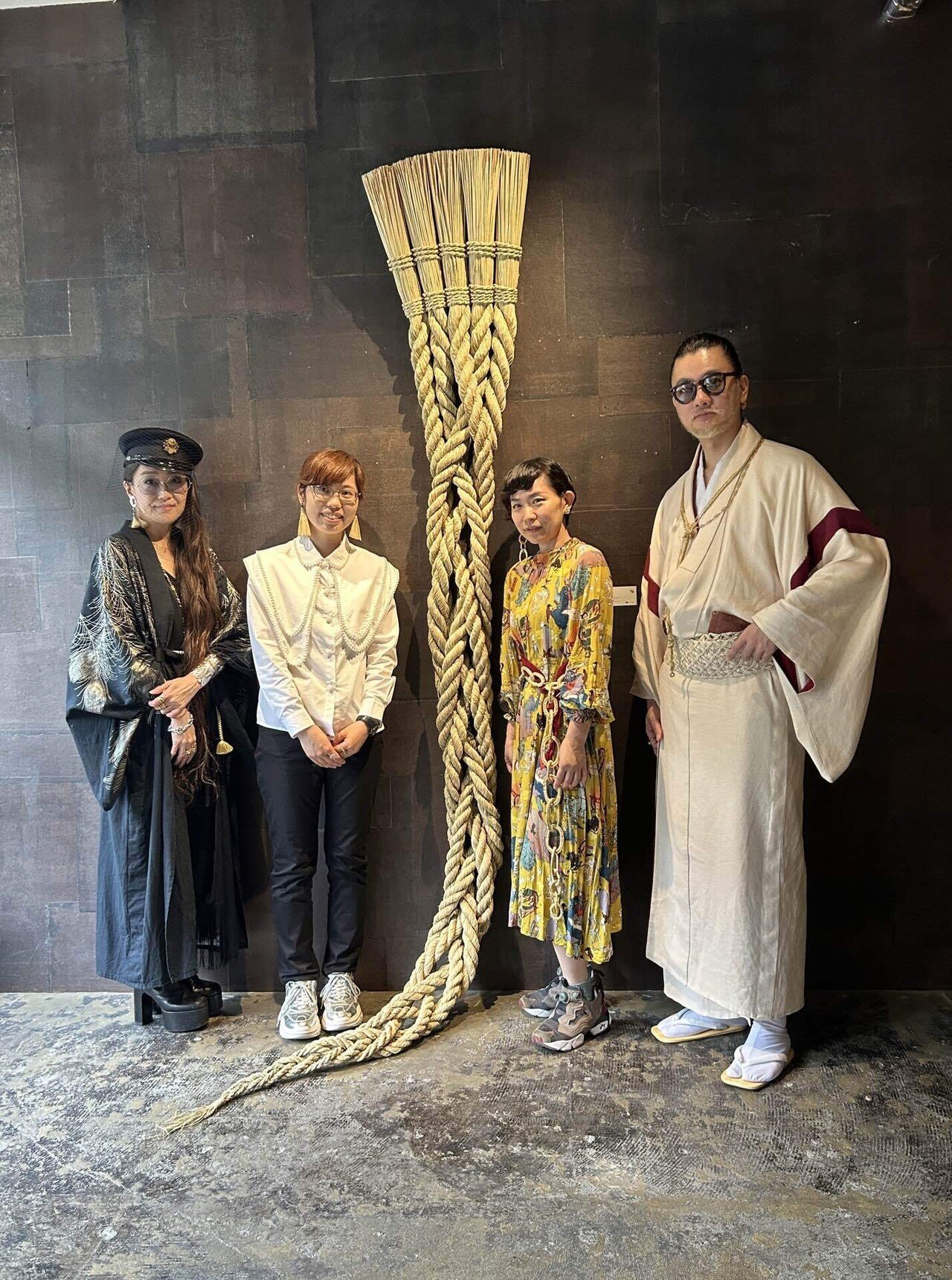 藤井桃子さんの藁作品｜chizuru