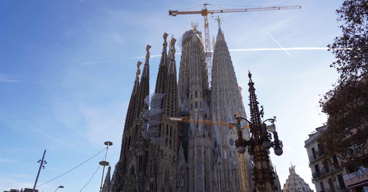 バルセロナ、モデルニスモ建築の旅｜百