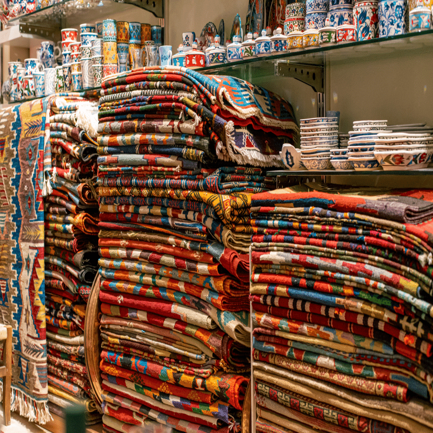 イスタンブール編/雑貨屋 Lilyum Carpet & Kilim & Gıft｜オランダで