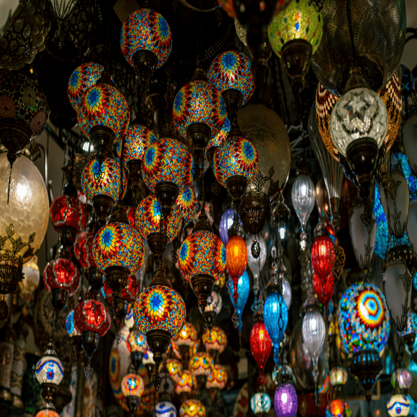 【縁起物】 ざくろ　イスタンブール雑貨 Yapı Merkezi イスタンブール編/雑貨屋 Lilyum Carpet & Kilim & Gıft｜オランダで