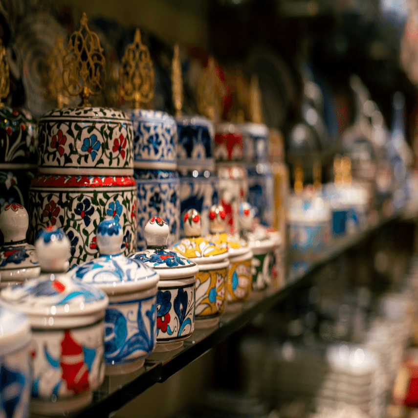 イスタンブール編/雑貨屋 Lilyum Carpet & Kilim & Gıft｜オランダで