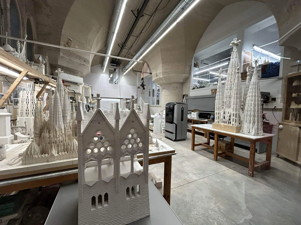 バルセロナ、モデルニスモ建築の旅｜百