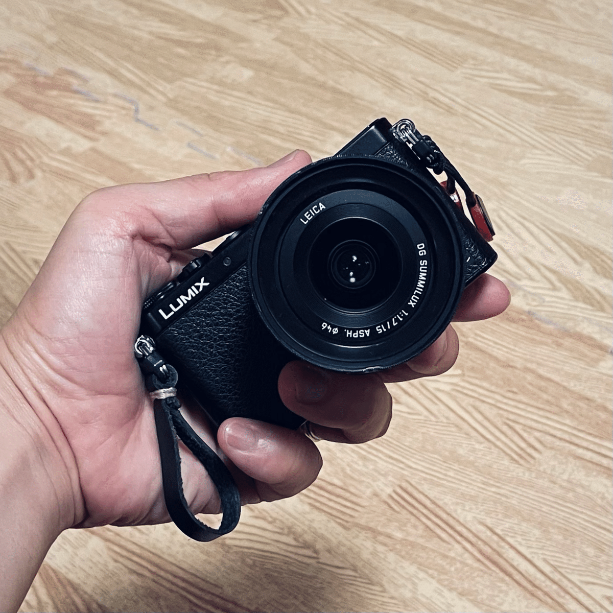 ✨実用✨ Panasonic LUMIX DMC-GM1 レンズはおまけ扱い dmc-gm1k-kai3.jpg