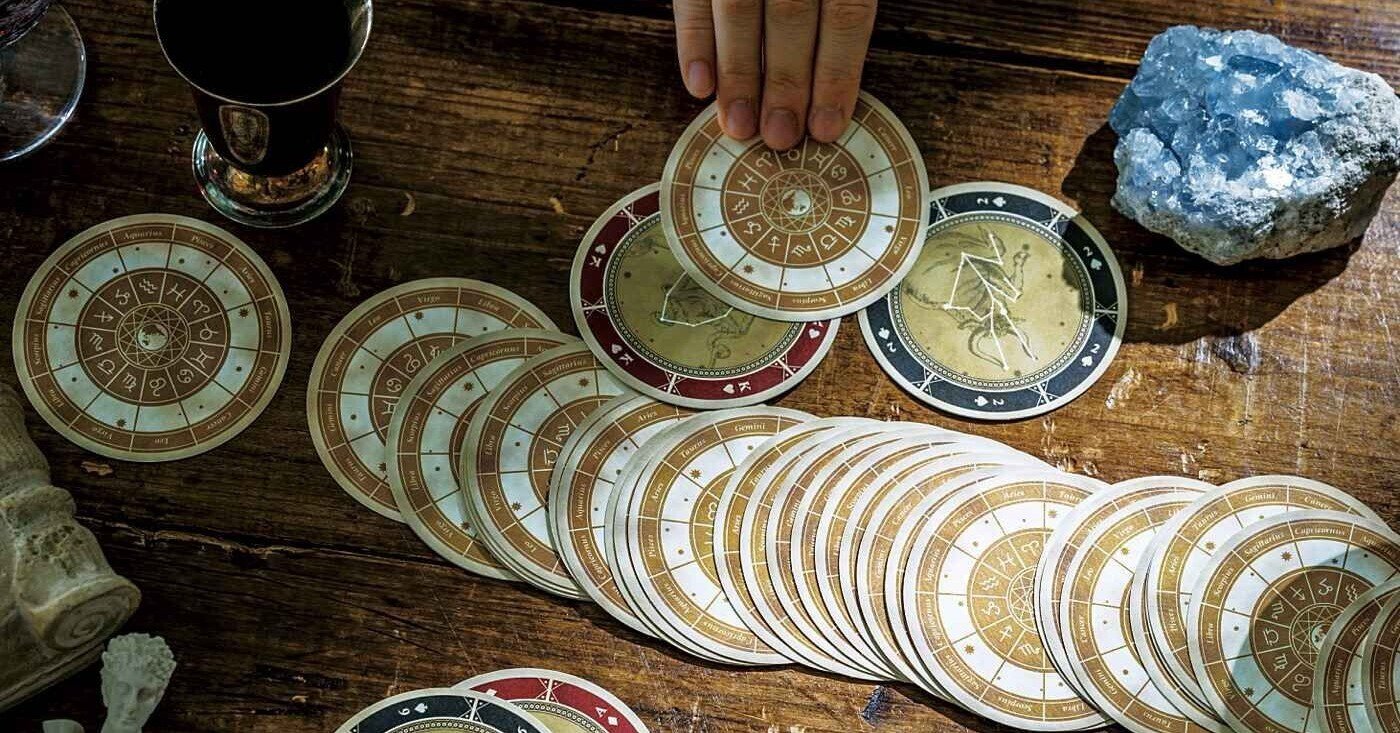 星座に秘められた神々の物語をその手に。ゾディアックホイールトランプ