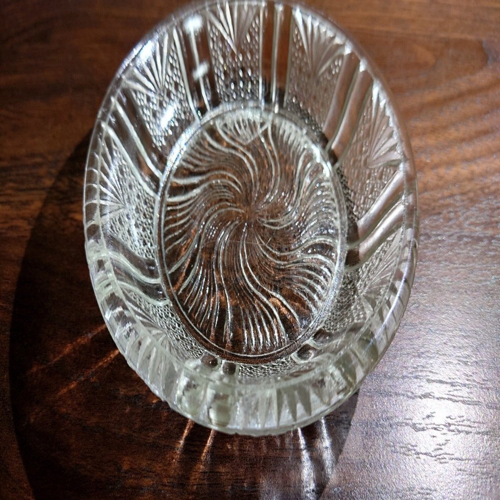 骨董 アンティーク プレスガラス皿 古ガラス 民芸 明治 大正　2個セット 骨董 アンティーク プレスガラス皿 古ガラス 民芸 明治 大正 2個セット
